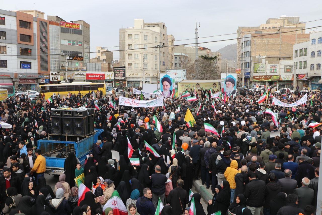 راهپیمایی باشكوه یوم‌الله ۲۲ بهمن در شهرقدس برگزار شد