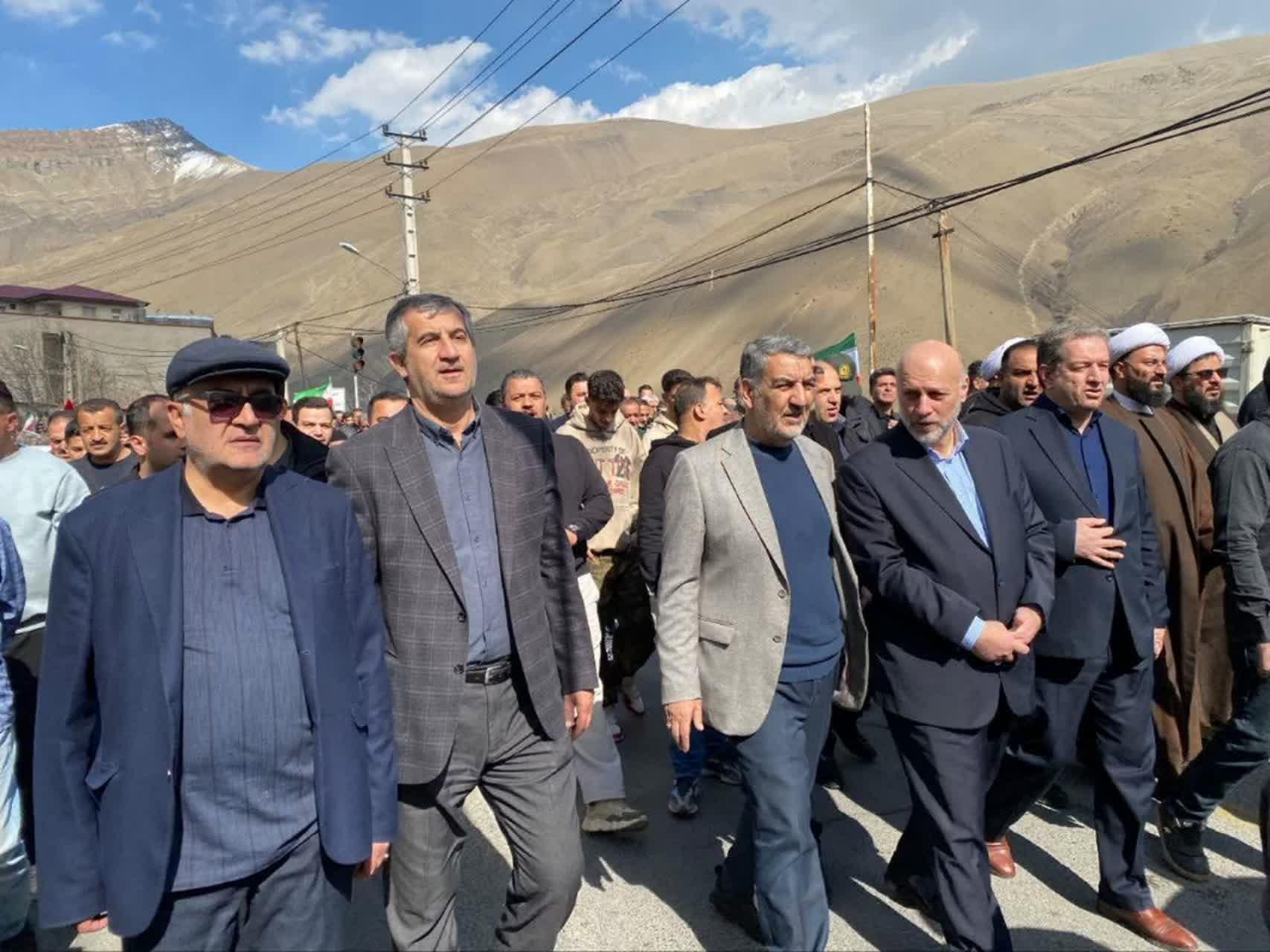 برگزاری مراسم تشییع پیکر شهید والامقام عباس عسگری در روستای سولقان