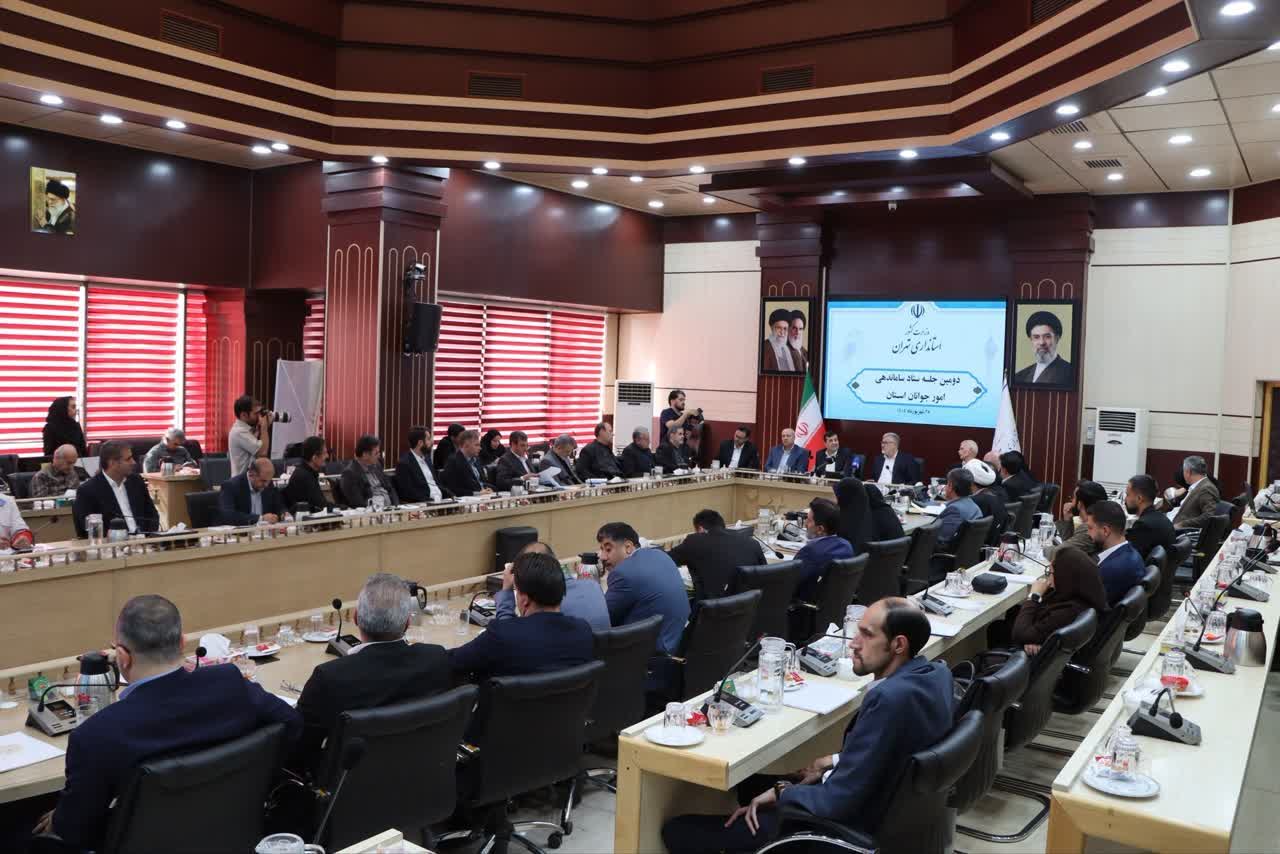 معتمدیان: دستگاه‌ ها برای جوانان برنامه زمان‌بندی‌شده ارائه کنند
